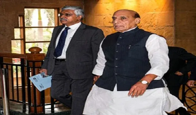 रक्षा मंत्री राजनाथ सिंह मालदीव को सौपेंगे गश्ती पोत