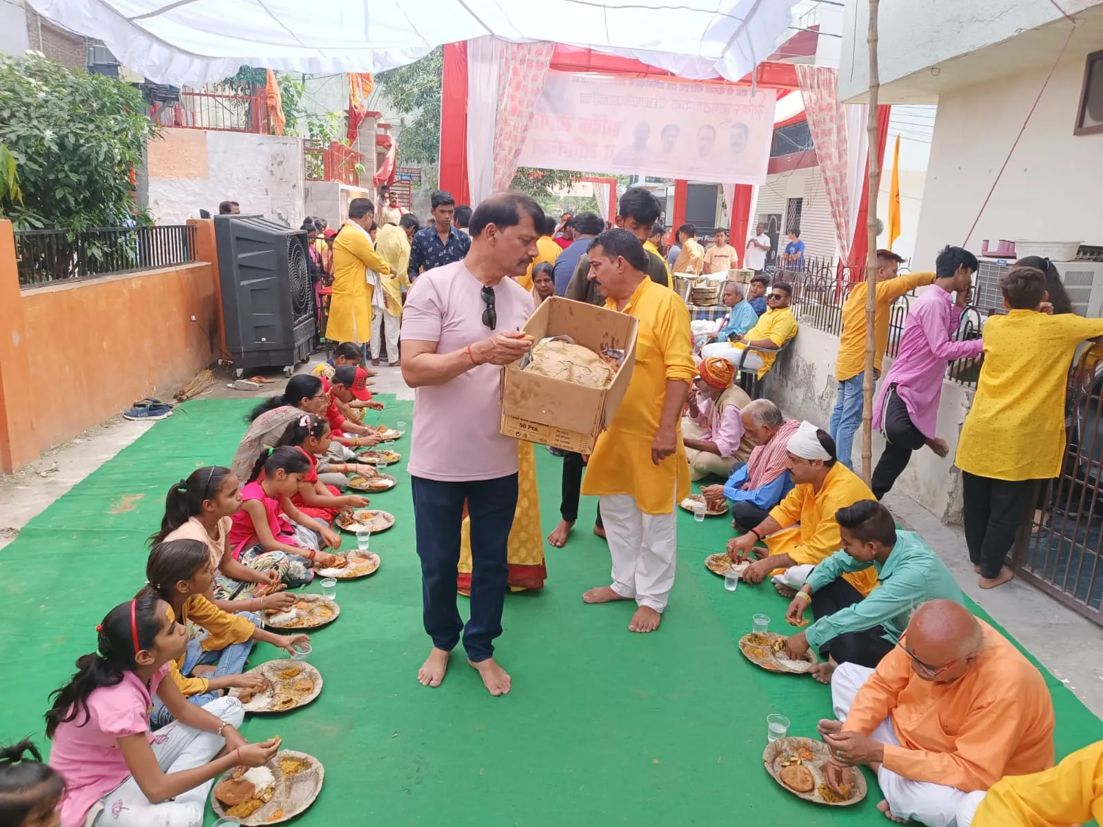 बरेली : हवन और भंडारा कर श्रीमद्भागवत कथा को दिया विश्राम