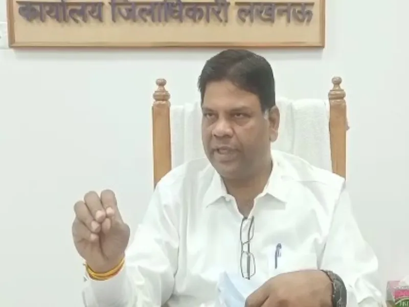 मतदान प्रतिशत बढ़ाने के लिए सबकी सहभागिता जरूरी : DM Lucknow