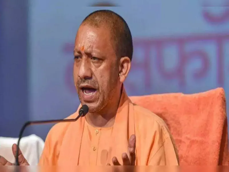 काशी को स्मार्ट से आगे अब वर्ल्ड क्लास सिटी बनाना है : CM योगी आदित्यनाथ