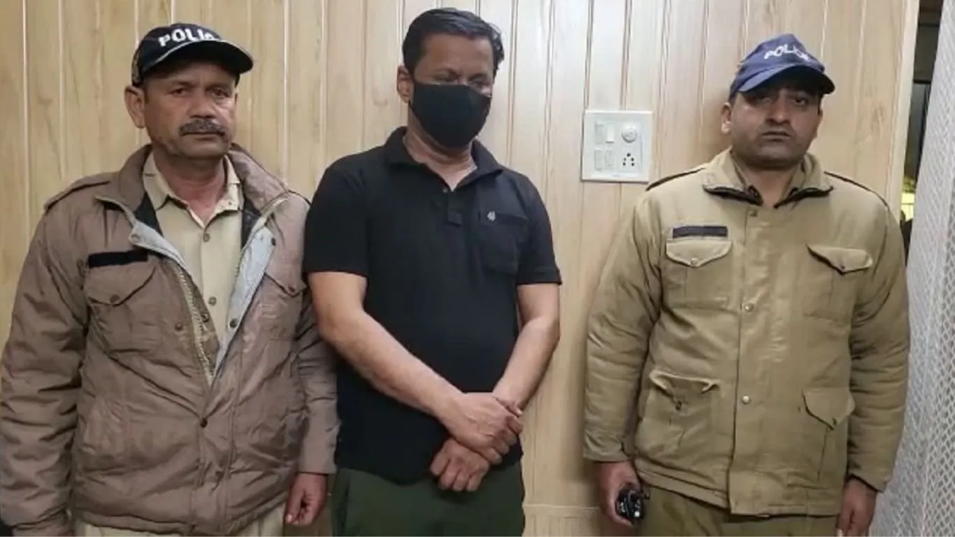 हरिद्वारः पटवारी पेपर लीक का मुख्य आरोपी गिरफ्तार, पुलिस ने घोषित किया था 50 हजार रुपये का इनाम