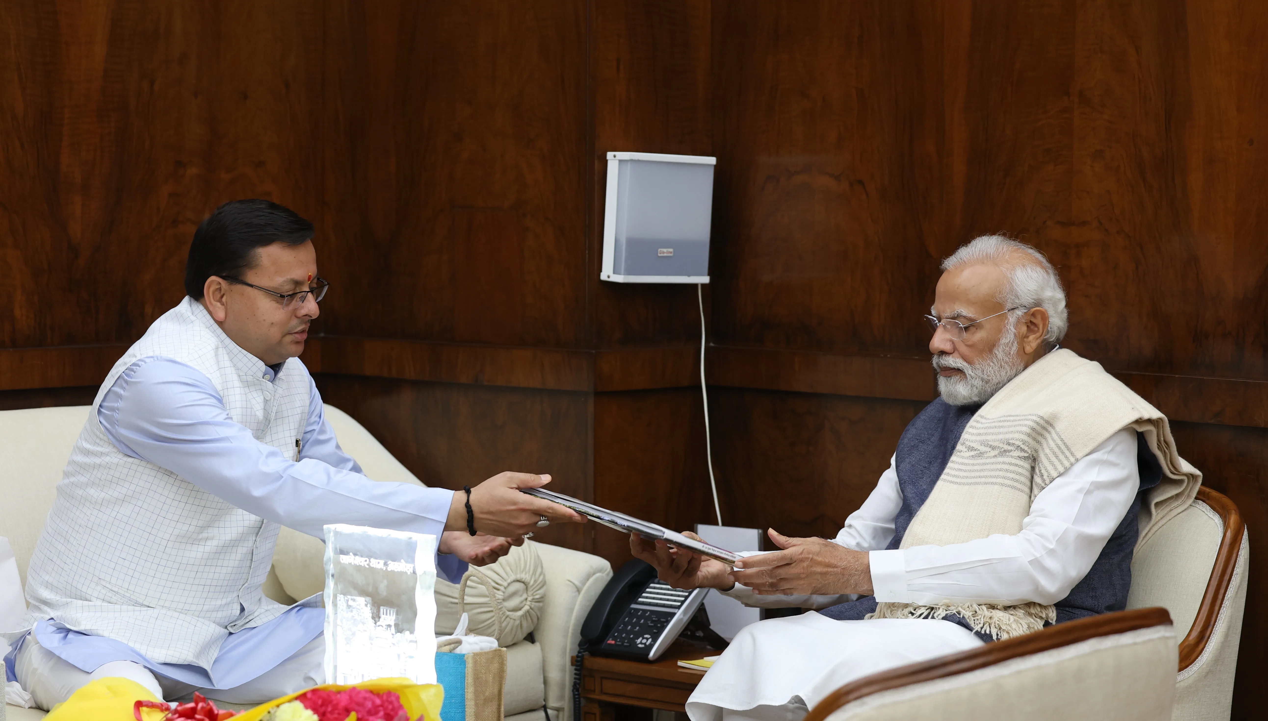 देहरादून: मुख्यमंत्री ने नई दिल्ली में प्रधानमंत्री से शिष्टाचार भेंट की