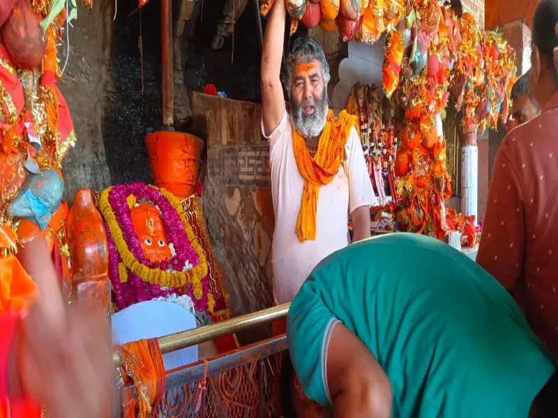 Hanuman Jayanti 2023 : लंका दहन के बाद यहां आए थे हनुमान, आज भी निकल रहा है बाईं भुजा से जल 