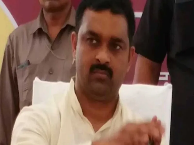 गोरखपुर: मुसीबत में आये भाजपा सांसद कमलेश पासवान, MP-MLA कोर्ट ने निरस्त की सजा के खिलाफ अपील 