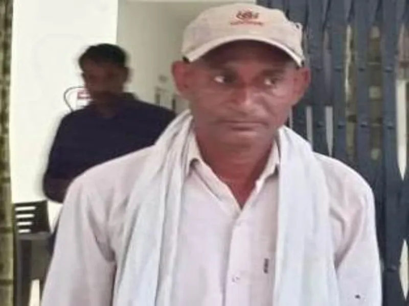 हरदोई में 20 हजार की रिश्वत लेते पकड़ा गया रोजगार सेवक, PM आवास के नाम पर मांगे रुपये