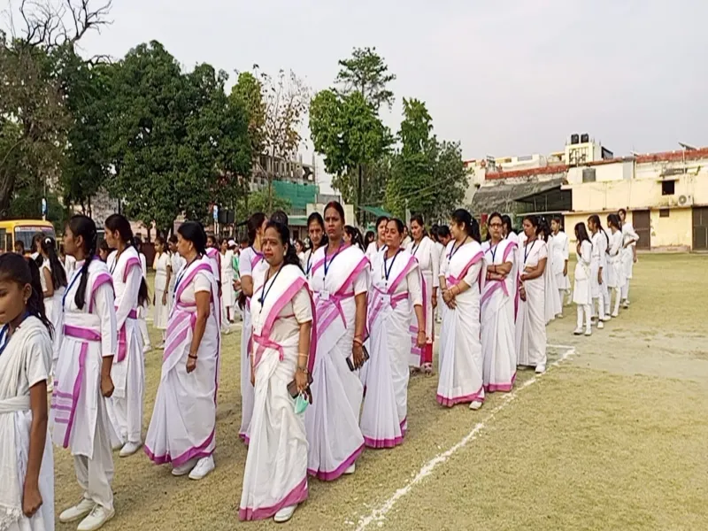 हरदोई में स्वयं सेविकाओं ने किया पथ संचलन, राष्ट्रभक्ति की भावना का किया संचार 