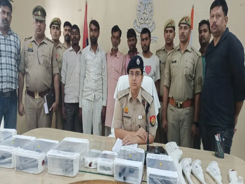 हमीरपुर पुलिस ने किया अवैध असलहा बनाने वाली फैक्ट्री का भांडाफोड़  