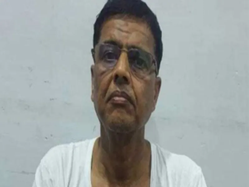प्रयागराज: अतीक का बहनोई डाक्टर अखलाक सस्पेंड, गुड्डू मुस्लिम को दी थी पनाह