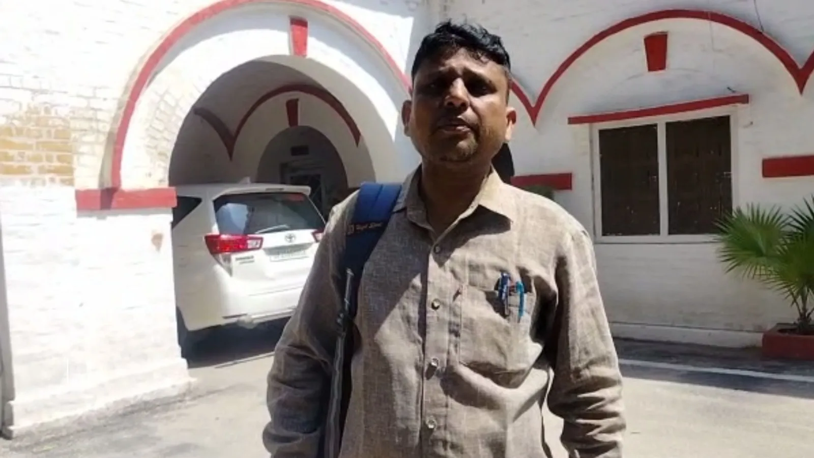 बरेली : युवक का फेसबुक और व्हाट्सऐप अकाउंट हैक, परिचितों से मांगे जा रहे रुपए, एसएसपी से शिकायत 