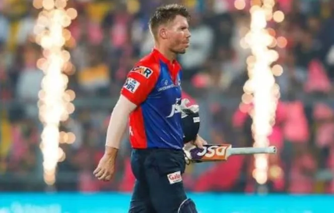 डेविड वॉर्नर पर क्यों भड़के सहवाग और गावस्कर?, जानें वजह