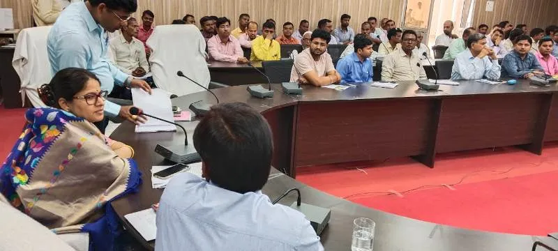 बस्ती : मतदान की गोपनीयता के उल्लंघन पर हो सकती है तीन माह की सजा