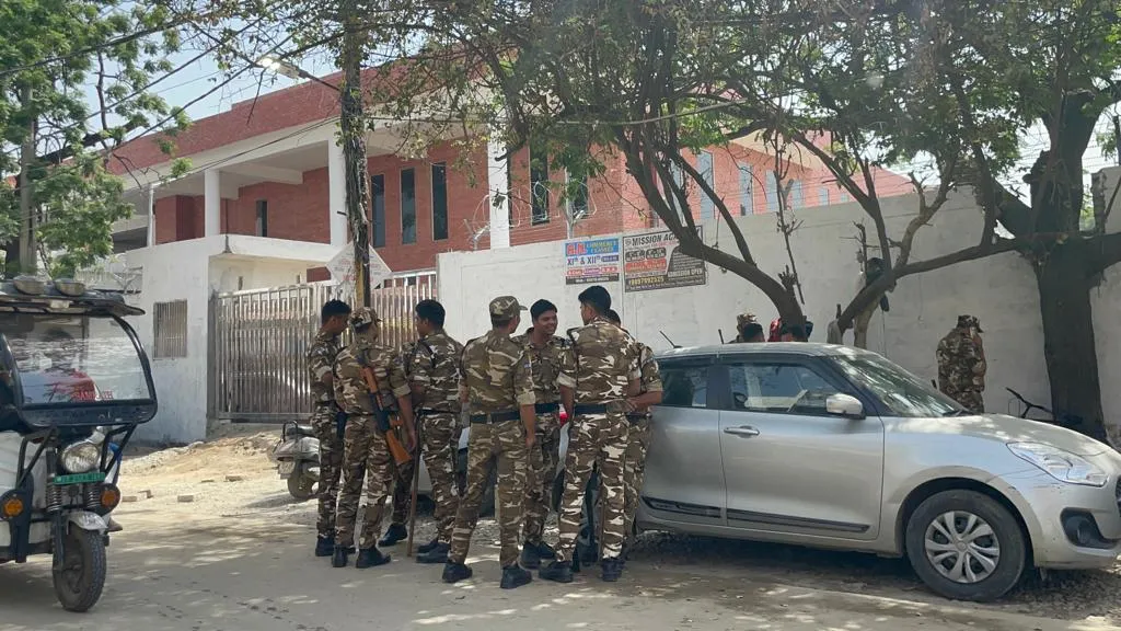 72077850-f072-4a41-9024-577488148a37