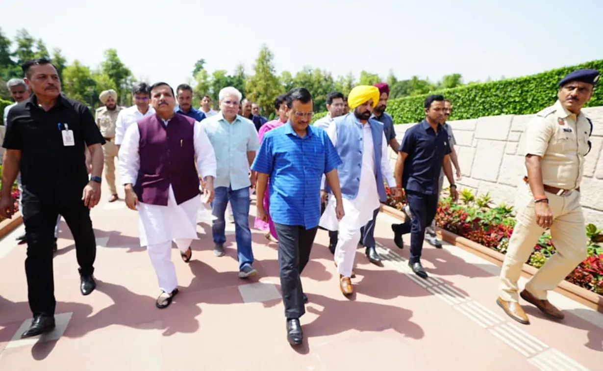 अरविंद केजरीवाल से CBI मुख्यालय में नौ घंटे तक चली पूछताछ, आप नेताओं ने किया प्रदर्शन 