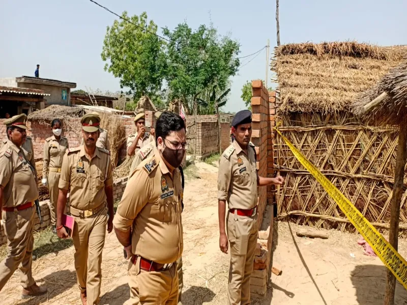 गोंडा: छपिया में दो सगी बहनों की गला घोंटकर हत्या, पुलिस छावनी में तब्दील हुआ गांव 