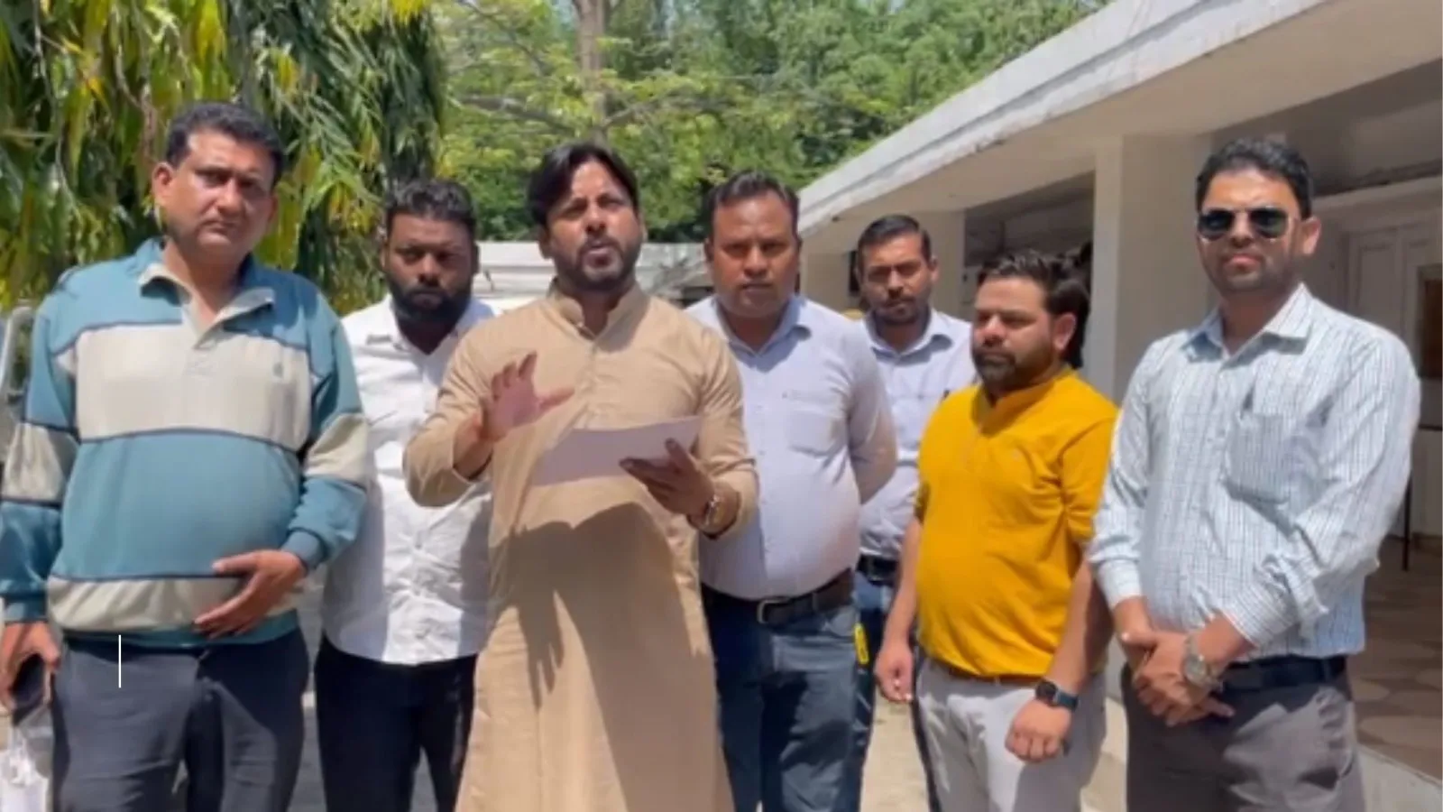 बरेली: स्कूल नहीं मान रहे कोर्ट के आदेश, कोरोना काल में ली गई फीस नहीं की वर्तमान सत्र में समायोजित