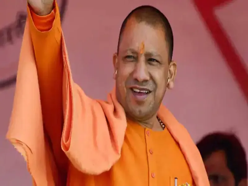 वाराणसी: श्रमिकों के सपनों की बुनियाद को मजबूत कर रही योगी सरकार