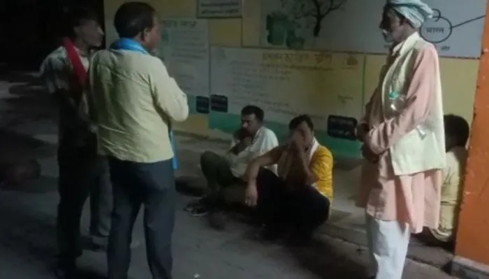 Banda Accident : ट्रैक्टर–ट्रॉली की भिड़ंत में दो युवकों की मौत, परिजनों में मची चीख-पुकार