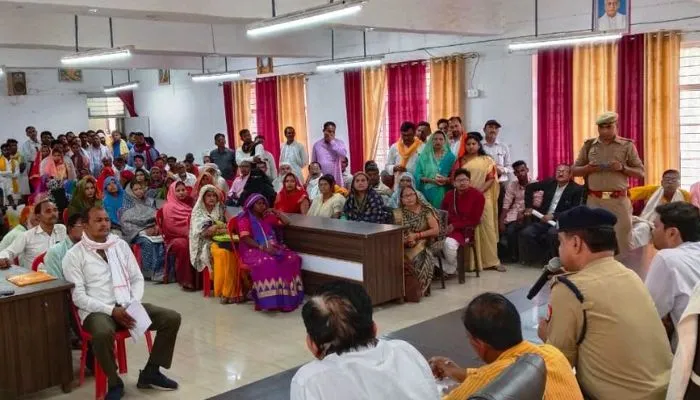 UP Nikay Chunav 2023 : Banda में नगर पालिका और नगर पंचायतों के प्रत्याशियों की बैठक