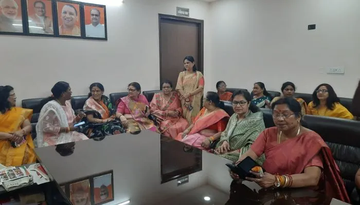 UP Nikay Chunav 2023: BJP की संभावित प्रत्याशी के लिए रणनीति पर मशक्कत, बैठक बुलाकर दावेदारों के जानी मन की बात