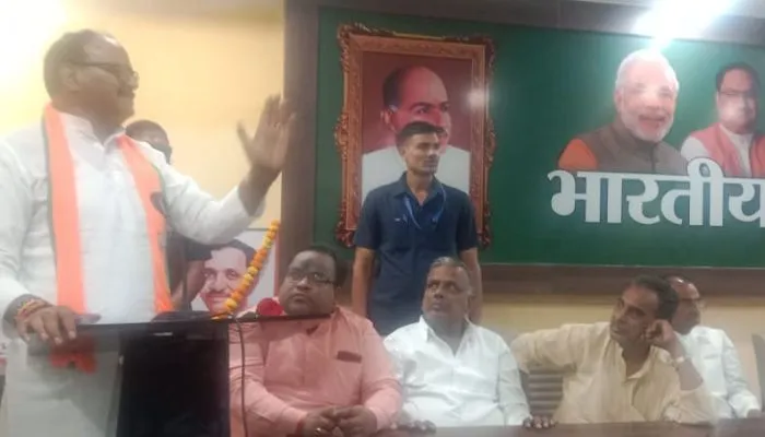 Fatehpur में Deputy CM Brajesh Pathak बोले- पहले गुंडा माफिया, फौज का मानो लाइसेंस लेकर घूमते थे