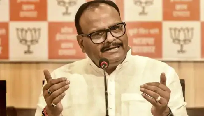 Deputy CM In Kanpur: ब्रजेश पाठक बोले- भाजपा सर्वसमाज को लेकर चलने वाली पार्टी, जनता सपा की गुंडई भूली नहीं