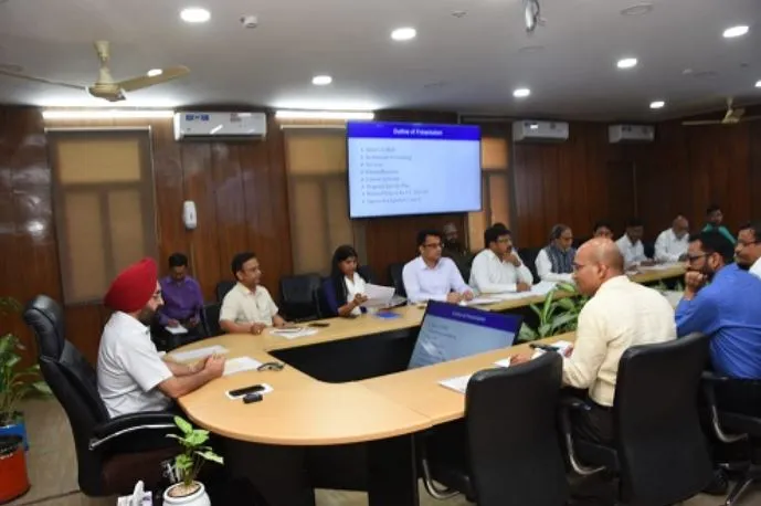 Dehradun News: उत्तराखंड भूस्खलन न्यूनीकरण एवं प्रबंधन केंद्र की बैठक संपन्न, शोध कार्य में इंजीनियरिंग छात्र भी होगें शामिल