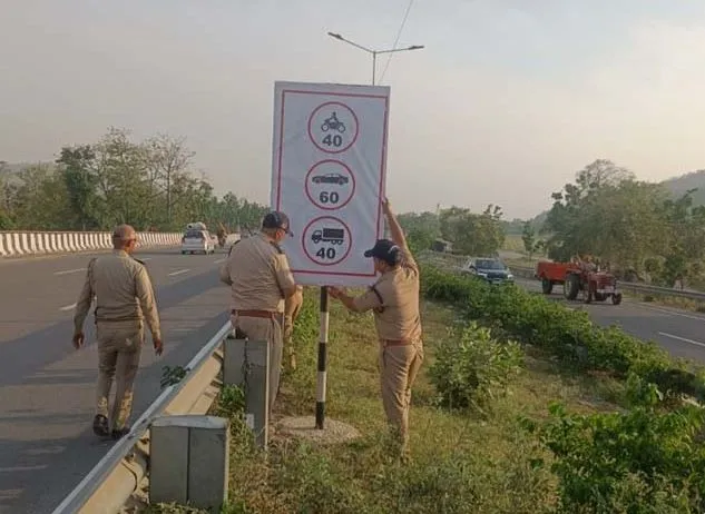 Haridwar News: हरिद्वार में वाहनों की स्पीड पर लगेगी ब्रेक, 33 स्थानों पर नई गाइडलाइन जारी, इन वाहनों को मिलेगी छूट