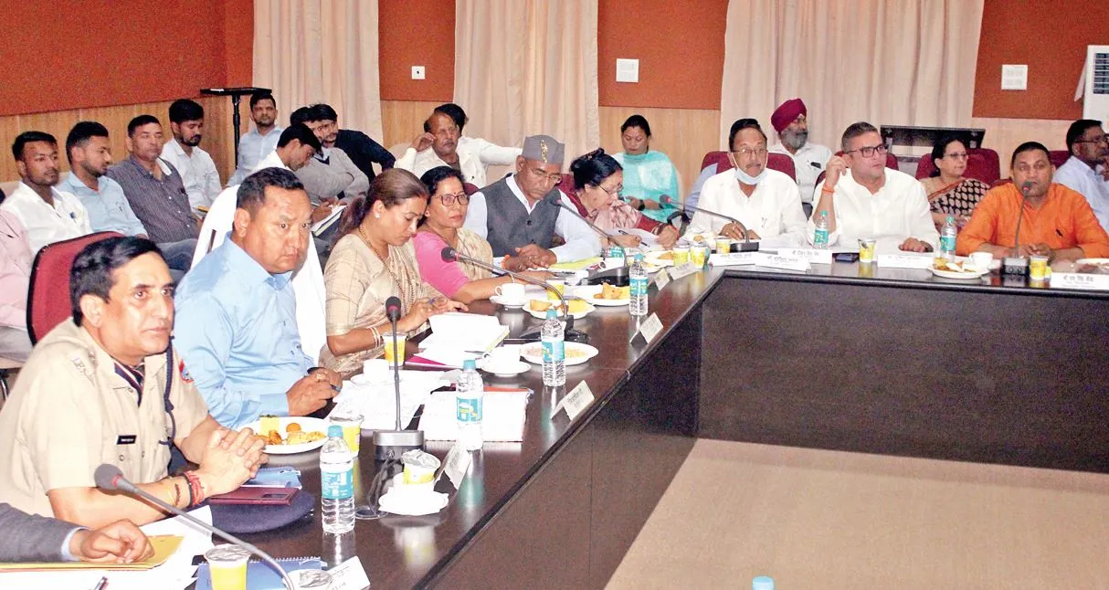 Haldwani News: प्रभारी मंत्री की अध्यक्षता में बैठक संपन्न, जिला योजना में 64.98 करोड़ के प्रस्तावों पर लगी मुहर