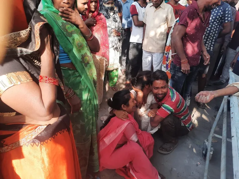 रायबरेली: खेत में युवक का शव मिलने से इलाके में हड़कंप, भाइयों ने लगाया हत्या का आरोप