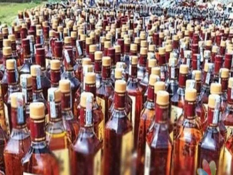 भदोही में 230 लीटर मिलावटी शराब जब्त, दो तस्कर गिरफ्तार