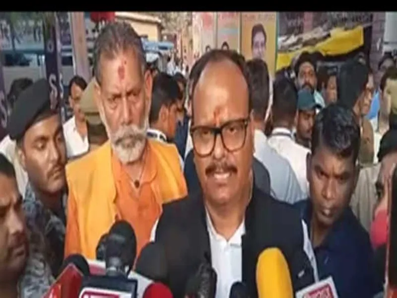 झांसी में डिप्टी सीएम ने किया अधिवक्ता चेंबर का उद्घाटन, बोले- चिकित्सकों को दी चेतावनी 