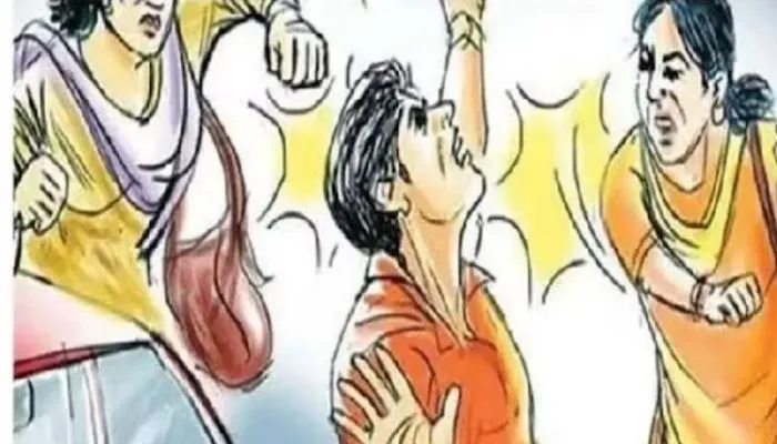 Fatehpur: शिक्षा के मंदिर में गुड़ागर्दी, छेड़खानी, प्रधानाध्यापिका बोली- आरोपियों ने बच्चियों की फोटो भी खींची