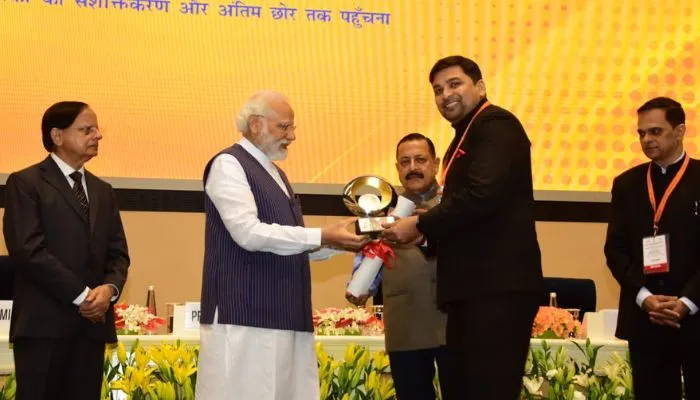 गौरव-पुरस्कार युवा डीएम के विकासात्मक कार्यों पर मुहर, जिलाधिकारी अभिषेक ने चित्रकूटवासियों को किया आनंदित 