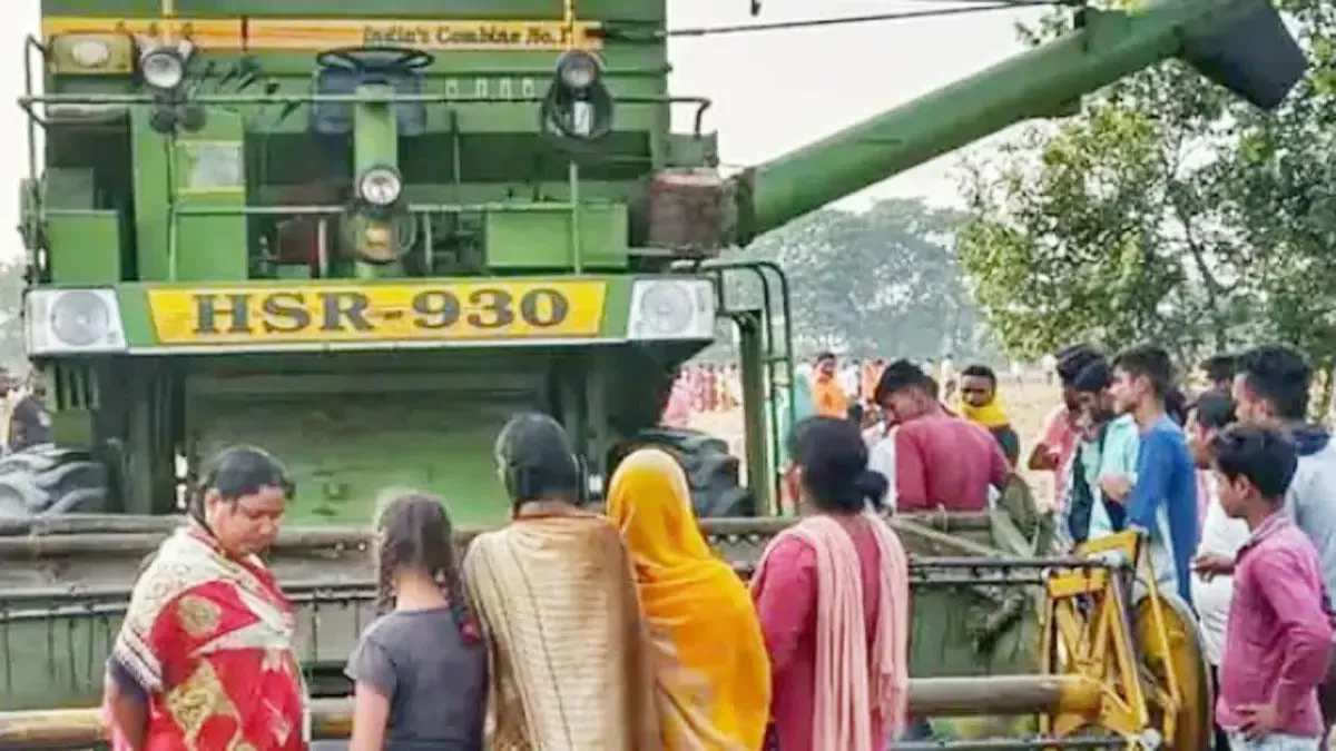 बाजपुर: कंबाइन की चपेट में आने से युवक की मौत 