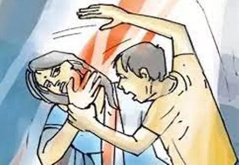 हल्द्वानी: शिक्षिका को प्राथमिक विद्यालय में घुसकर पीटा, आरोपी फरार