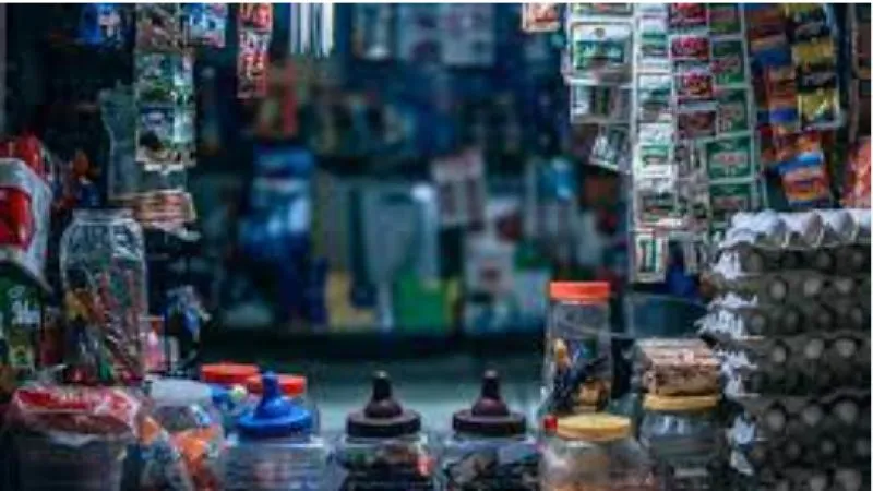 खटीमा: नगर के प्रमुख बाजारों से हटाया अतिक्रमण 