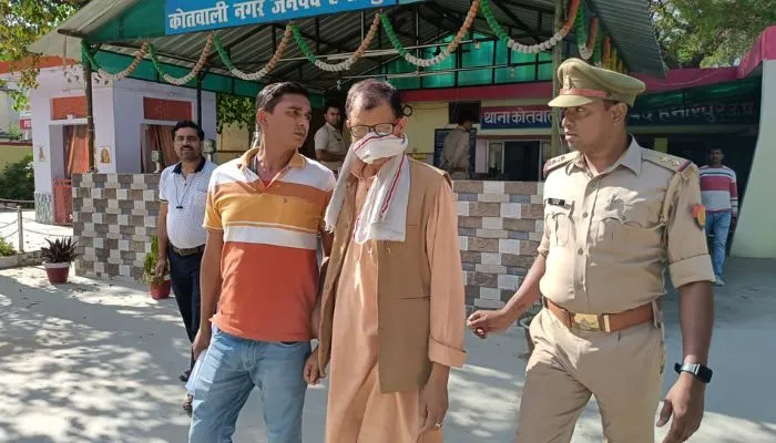 Hamirpur News : Anti Corruption Team ने पांच हजार की रिश्वत लेते लेखपाल को रंगेहाथ किया गिरफ्तार