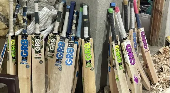 मेड-इन-कश्मीर क्रिकेट बैट को मिली वैश्विक पहचान