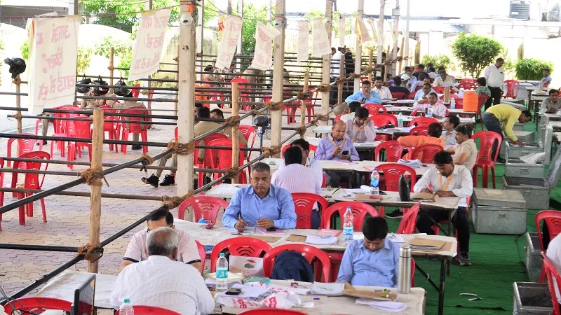 मुरादाबाद : महापौर के लिए चौथे दिन भी नामांकन नहीं, निकायों के अध्यक्ष पर आठ पर्चे दाखिल
