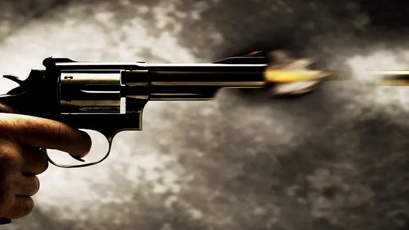 रामपुर : शराब के नशे में हेड कांस्टेबल ने पत्नी पर ताना तमंचा, विरोध करने पर पीटकर किया घायल