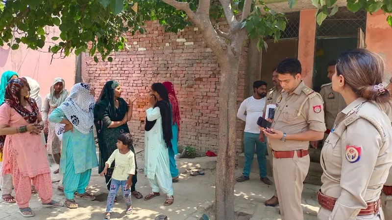 अमरोहा: गजरौला में पानी के टैंक में मिले मां-बेटी के शव, ग्रामीणों ने जताई हत्या की आशंका 