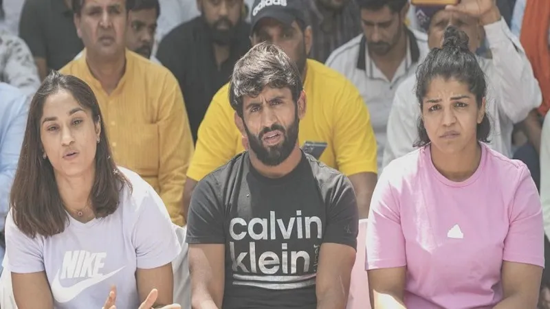 कोच बिश्नोई ने यौन उत्पीड़न को आरोपों को किया खारिज, कहा- पहलवानों को धमकाने की बात साबित होने पर फांसी पर चढ़ने को तैयार 