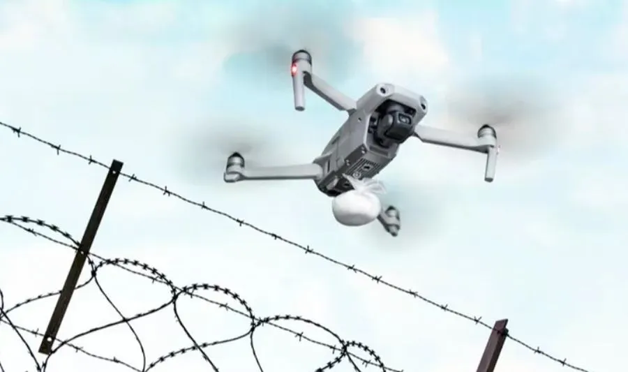 पाकिस्तानी ड्रोन की भारतीय सीमा में एंट्री...जवानों ने बनाया निशाना, 3kg से ज्यादा की हेरोइन बरामद