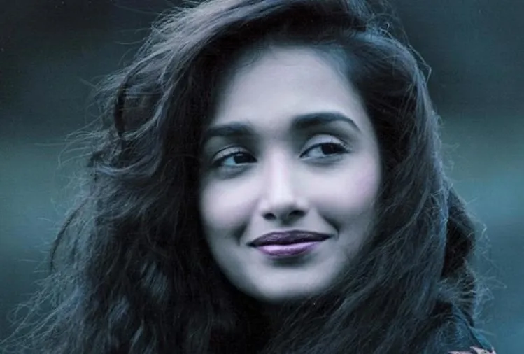 Jiah Khan Suicide Case: ‘निशब्द’ से शुरू किया फिल्मी सफर, निशब्द ही रह गई जिया खान की कहानी