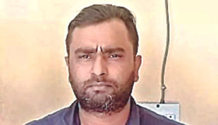 Kanpur News : जरायम का दूसरा नाम पप्पू स्मार्ट, पिता गांठते थे जूते-चप्पल, बेटे ने ऐसे बनाई करोड़ों की संपत्ति