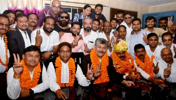 Kanpur Lawyers Strike News: जिला जज का ट्रेनिंग रिसर्च इंस्टीट्यूट लखनऊ हुआ तबादला, 27 दिन बाद आंदोलन खत्म 