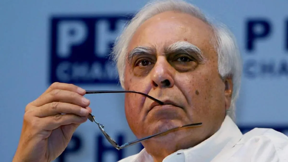 अमीर और अमीर तथा गरीब और गरीब होता जा रहा है: सिब्बल 