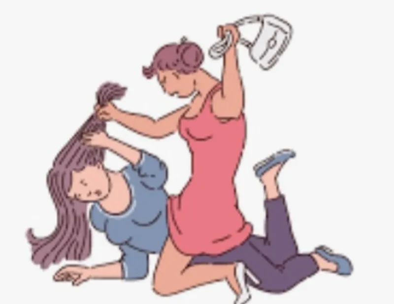 गदरपुर: गैस की कालाबाजारी को लेकर दो महिलाओं में चले लाठी-डंडे