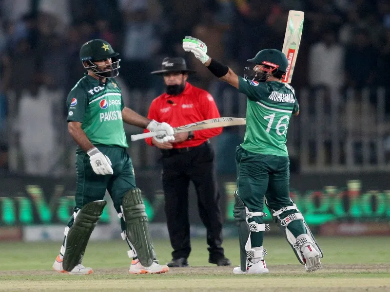 PAK vs NZ : पाकिस्तान की न्यूजीलैंड पर आसान जीत, Fakhar Zaman ने ठोके 180 रन 