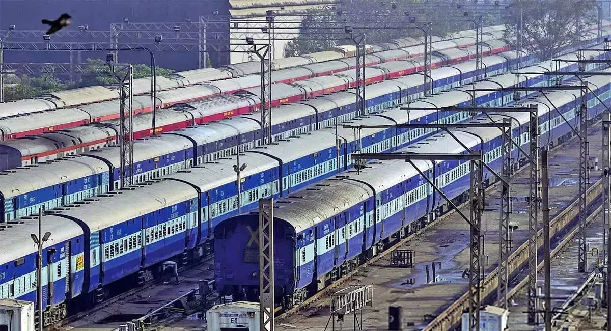 काशीपुर: रेलवे ने यात्रियों की संख्या बढ़ने से अर्जित की 316.80 करोड़ आय